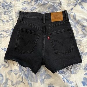 Levi’s shorts